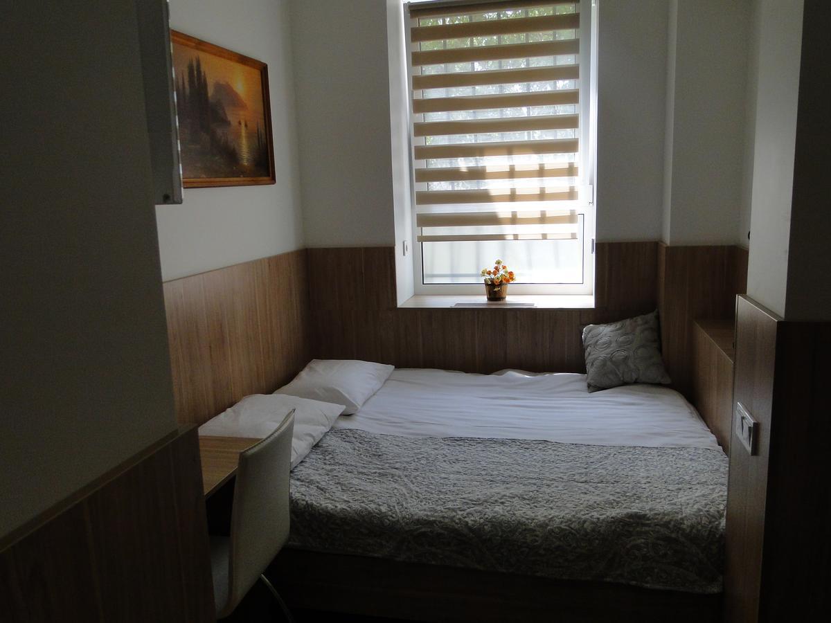 Mini Elegant Hotel เคียฟ ภายนอก รูปภาพ