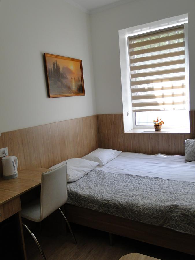 Mini Elegant Hotel เคียฟ ภายนอก รูปภาพ